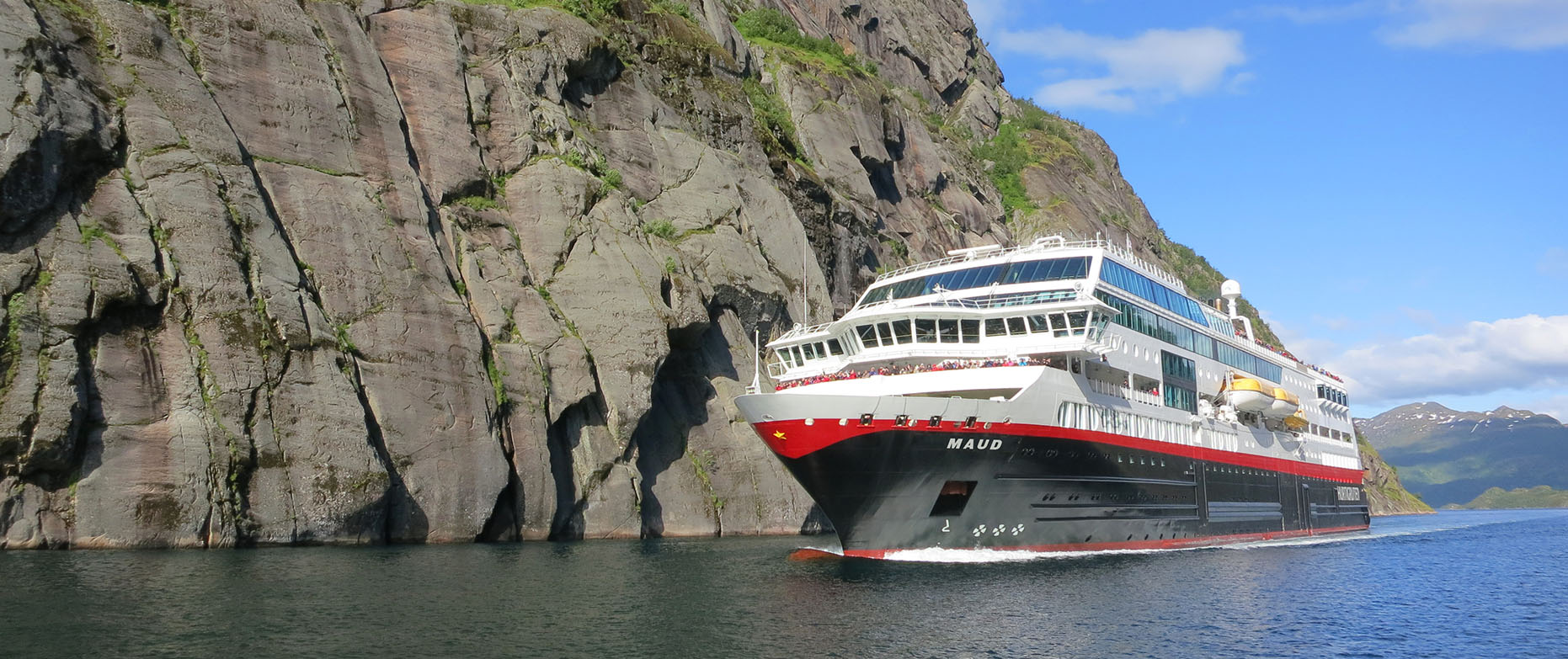 hurtigruten ms cruise ship