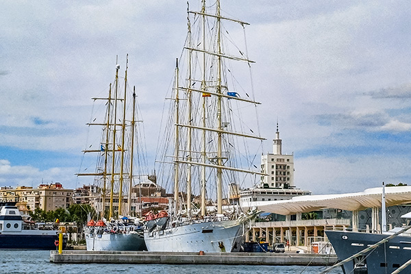 Star Flyer and Star Clipper side by side